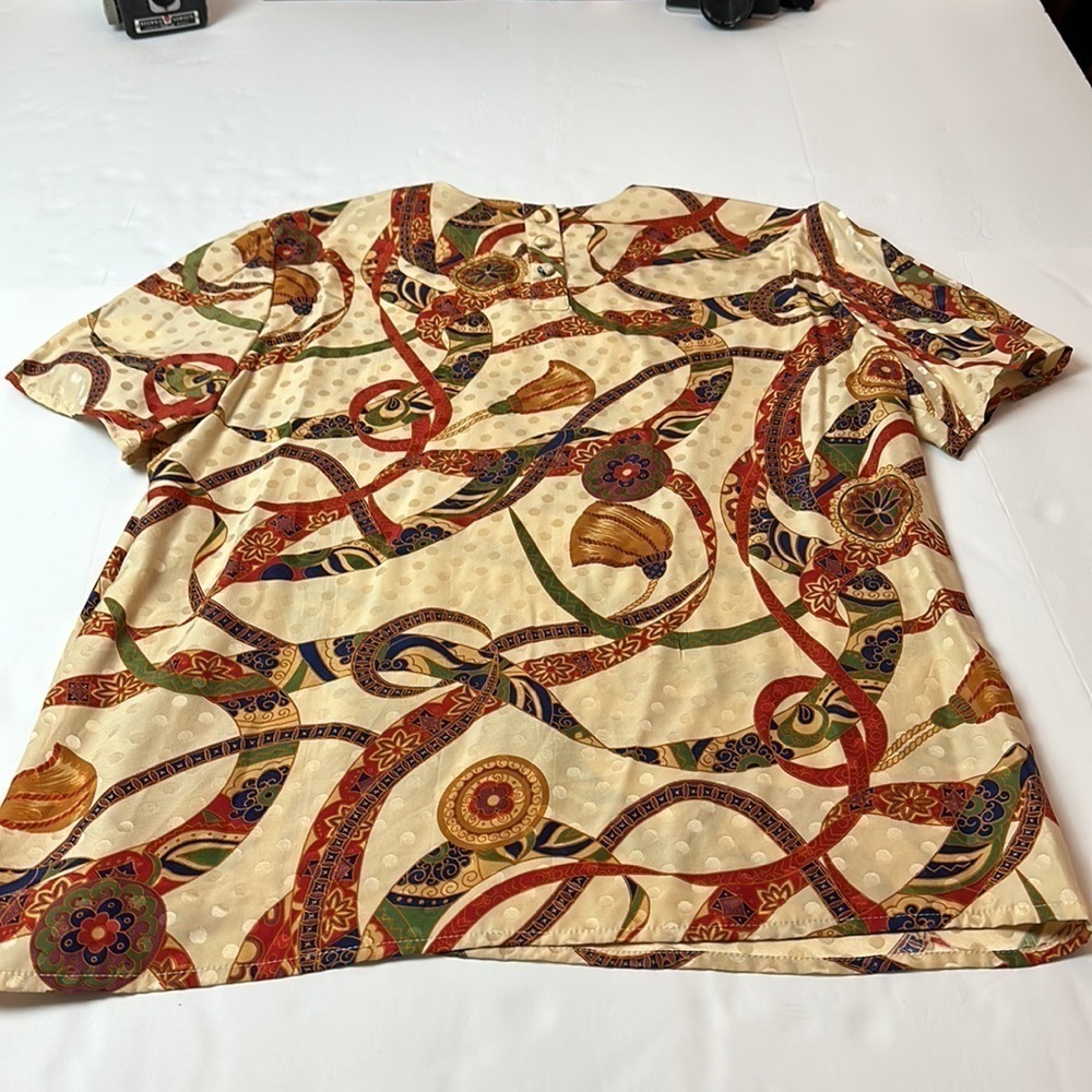 Vintage 80’s 100% silk Adrianna Papell blouse - Picture 10 of 11